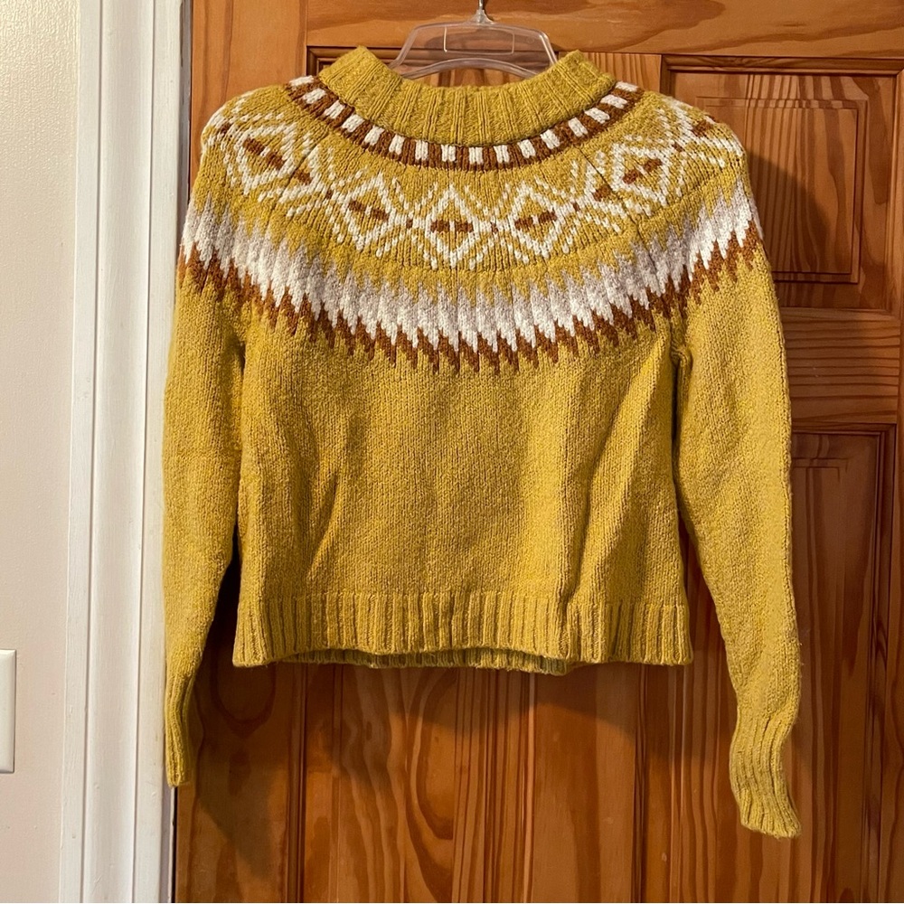 American Eagle Outfitters Mustard Fair Isle Yoke Crewneck Sweater - Picture 1 of 9